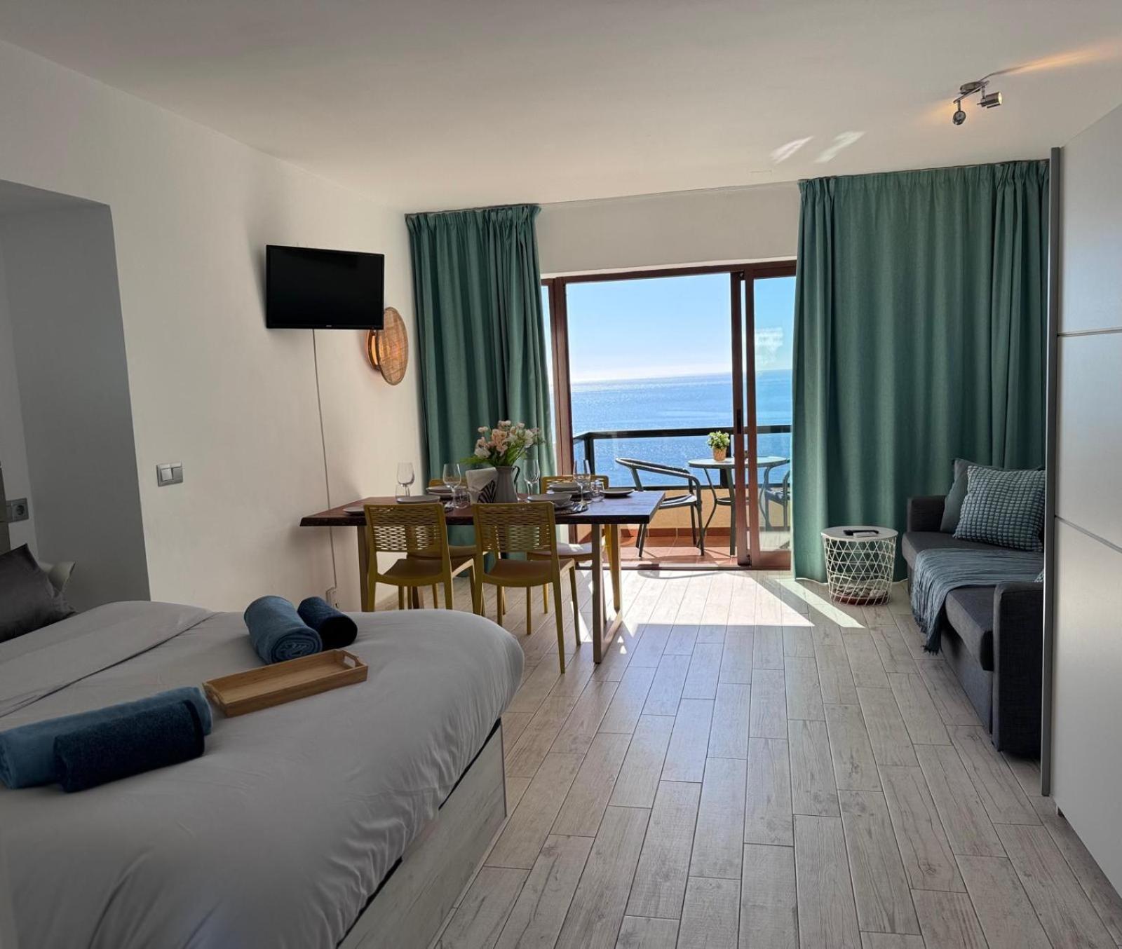Aloha Playa Studio Sea Views Benalmádena Esterno foto
