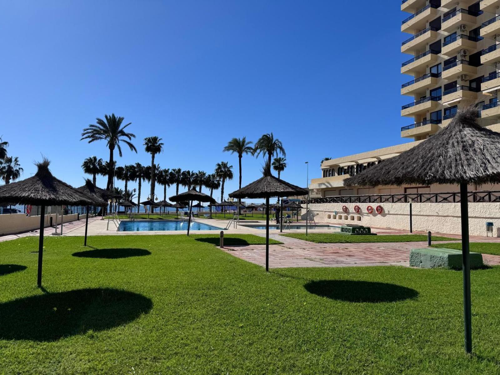 Aloha Playa Studio Sea Views Benalmádena Esterno foto